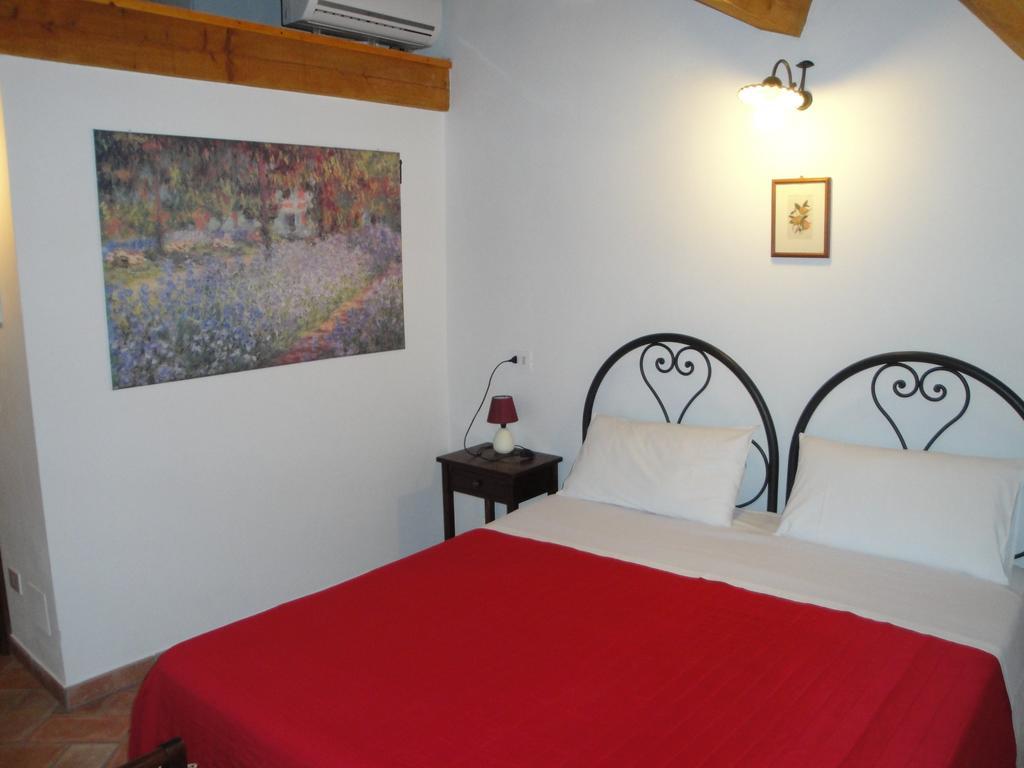 Hotel Al Castello Tavullia Zimmer foto
